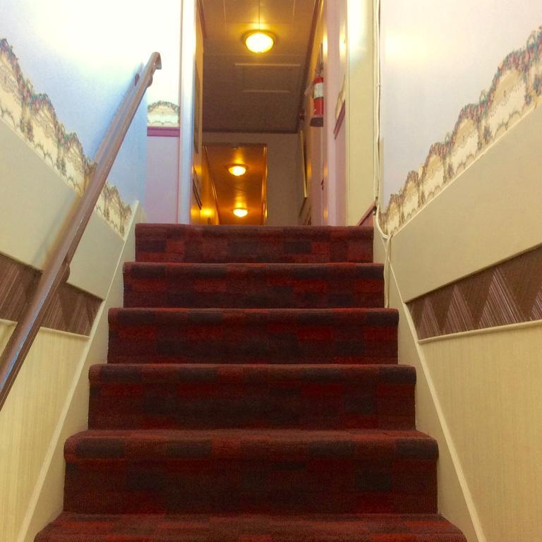 Motel Saint-Hilaire Мон-Сент-Илер Экстерьер фото
